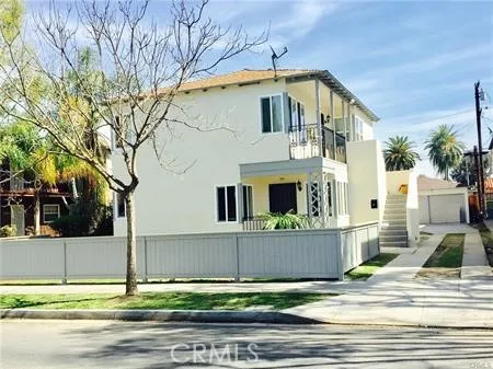 816 Cherry, Long Beach, California 90813 home-pic-3